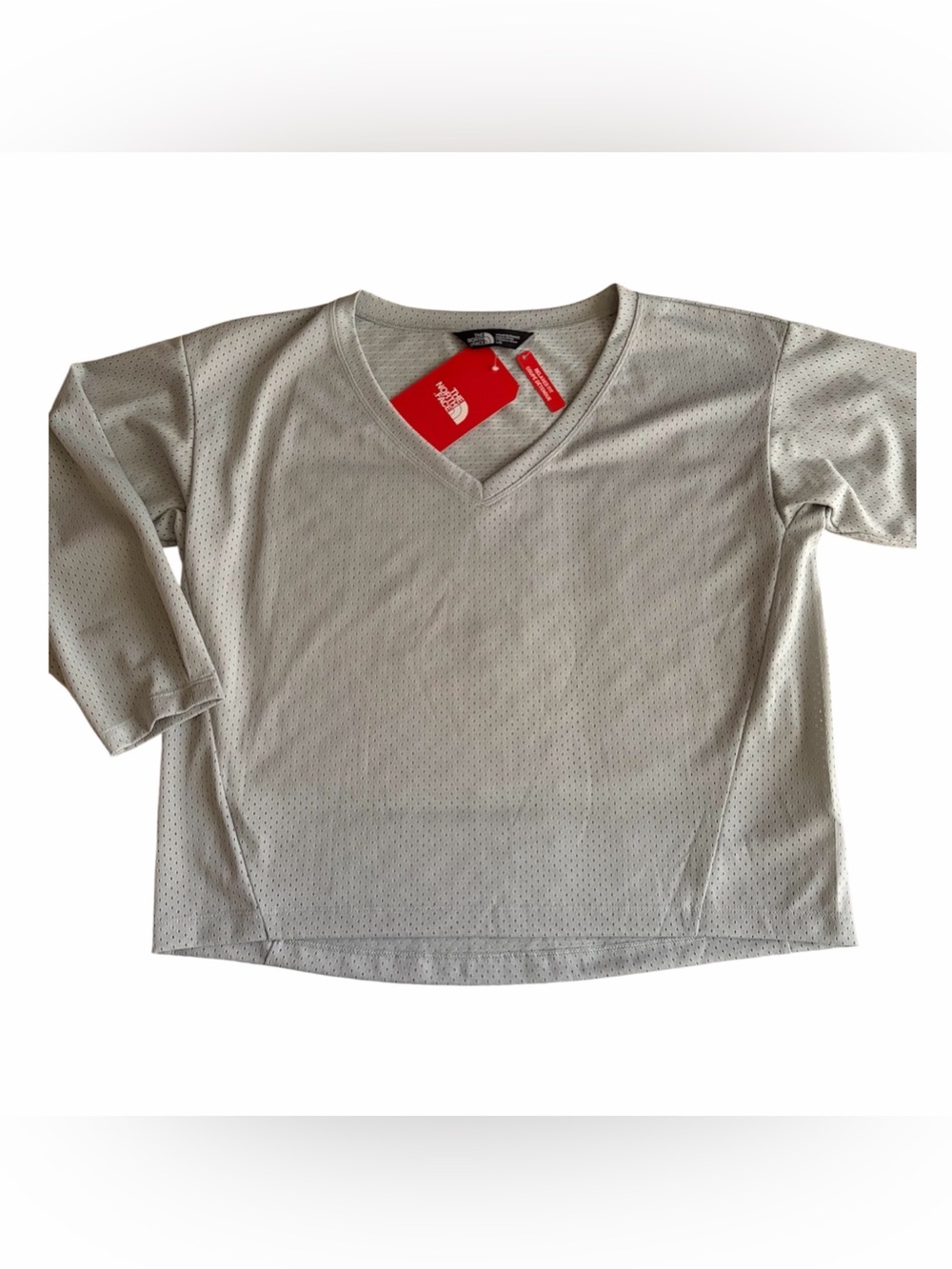 The North Face Gray Mesh Crop Top Women’s Size Large Vee Neck NWT